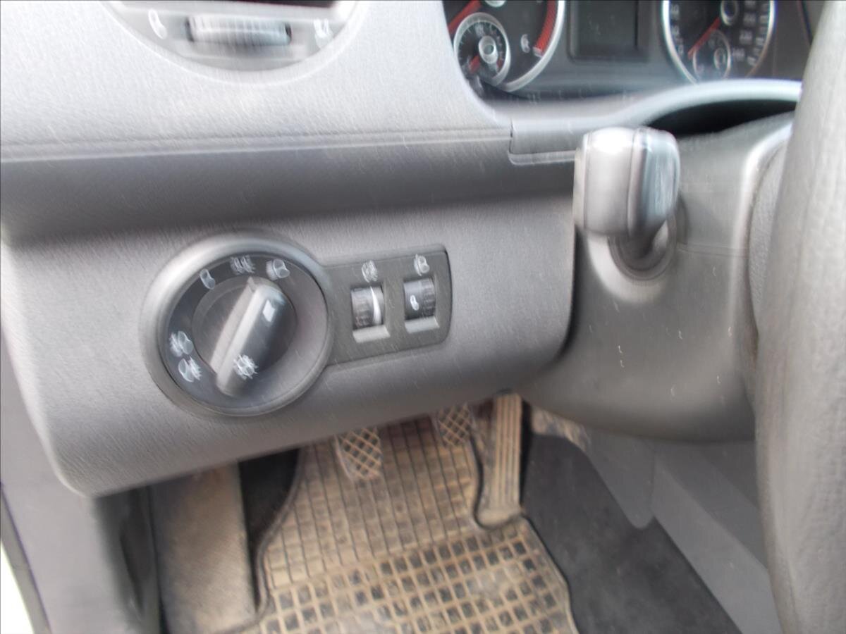 Volkswagen Caddy Kombi 1,6 l 75 kw