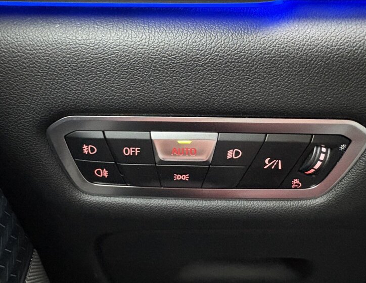 BMW X6 SUV / Terénní 3,0 l 245 kw