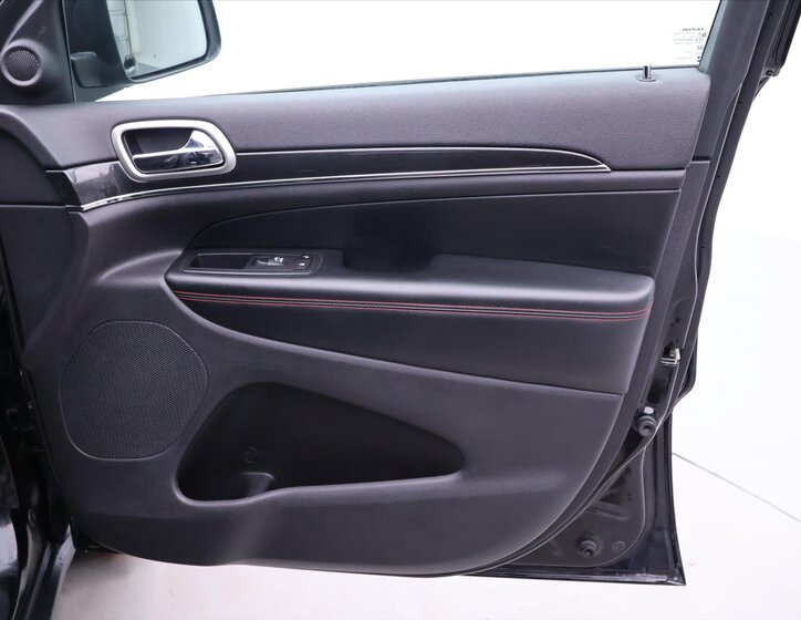 Jeep Grand Cherokee SUV 3,0 l 184 kw