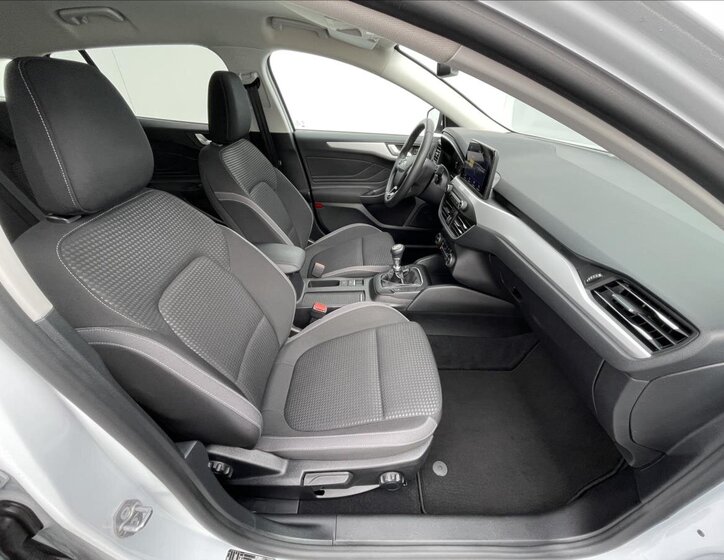 Ford Focus Kombi 999,0 92 kw