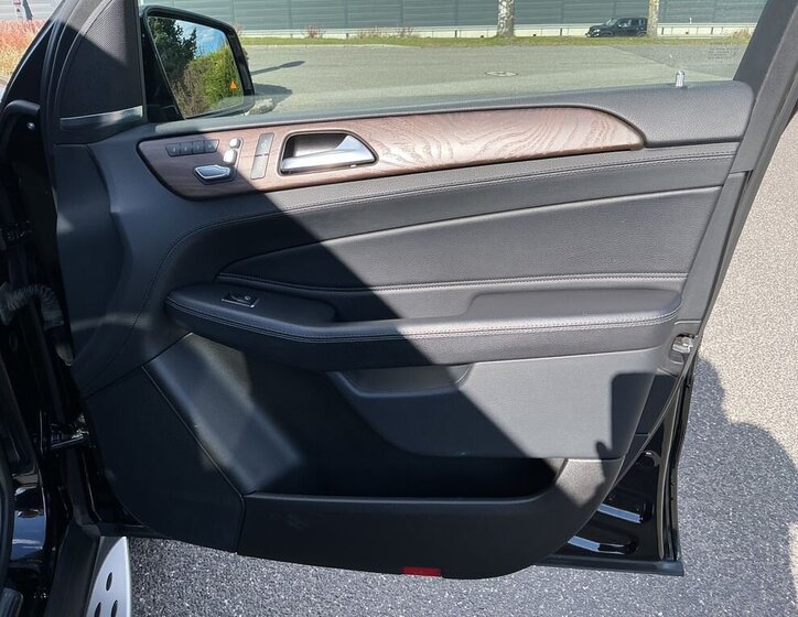 Mercedes-Benz GLS SUV / Terénní 3,0 l 190 kw