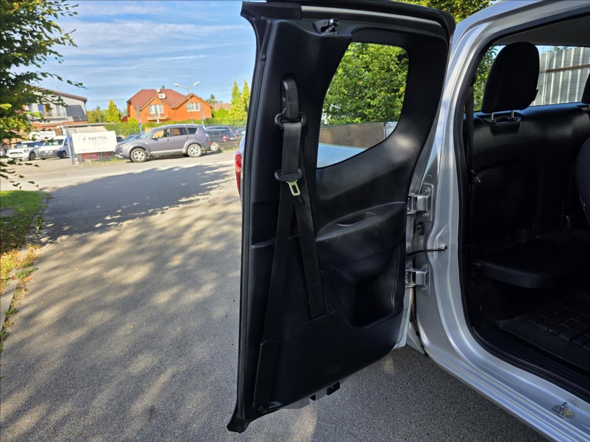 Nissan Navara Pick-up 2,3 l 120 kw