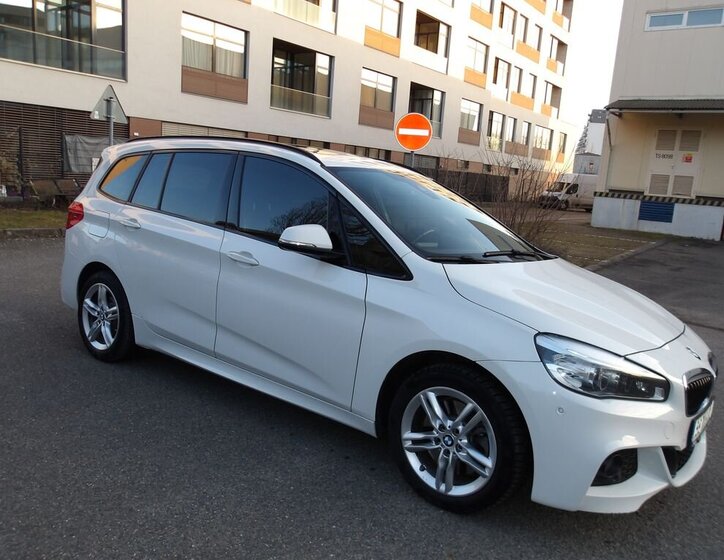 BMW Řada 2 Kombi 2,0 l 141 kw