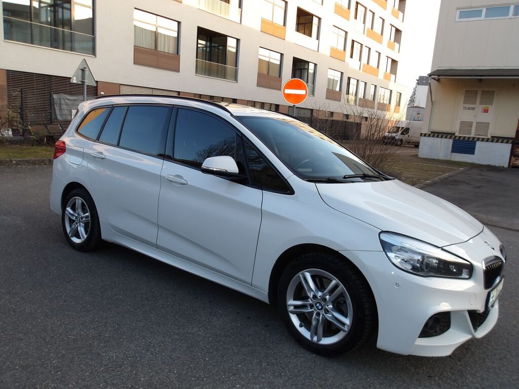 BMW Řada 2 Kombi 2,0 l 141 kw