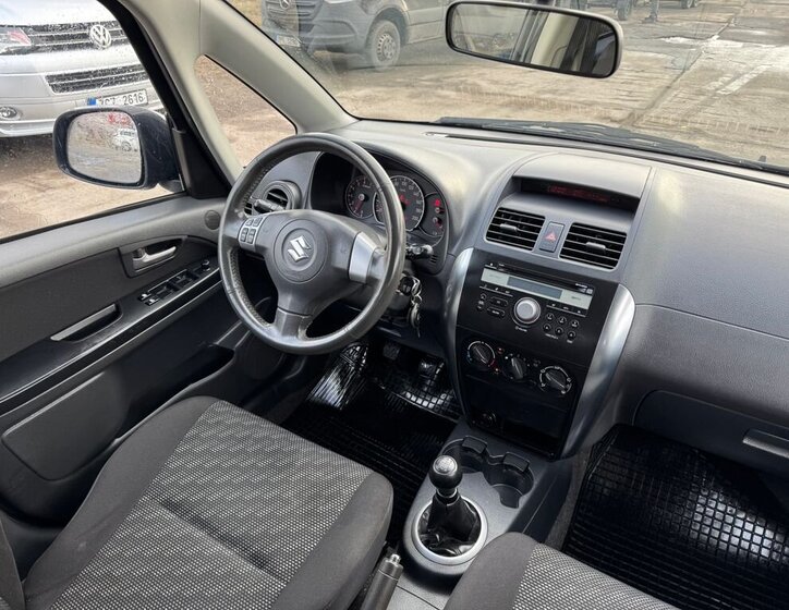 Suzuki SX4 Hatchback 1,6 l 79 kw