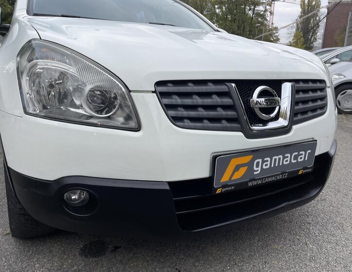 Nissan Qashqai SUV / Terénní 2,0 l 110 kw