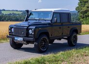 Land Rover Defender 3