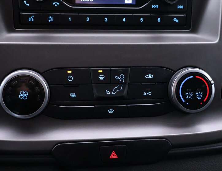 Ford Transit Custom Ostatní 2,0 l 77 kw