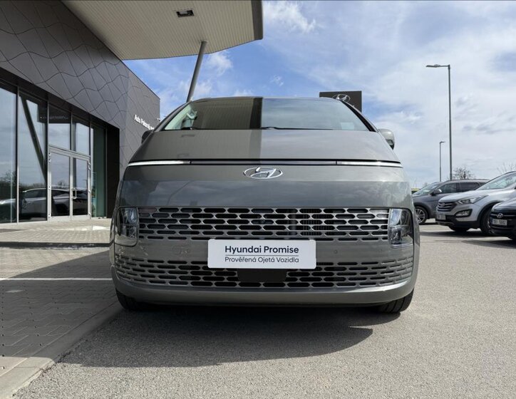 Hyundai Staria VAN / Minibus 2,2 l 130 kw