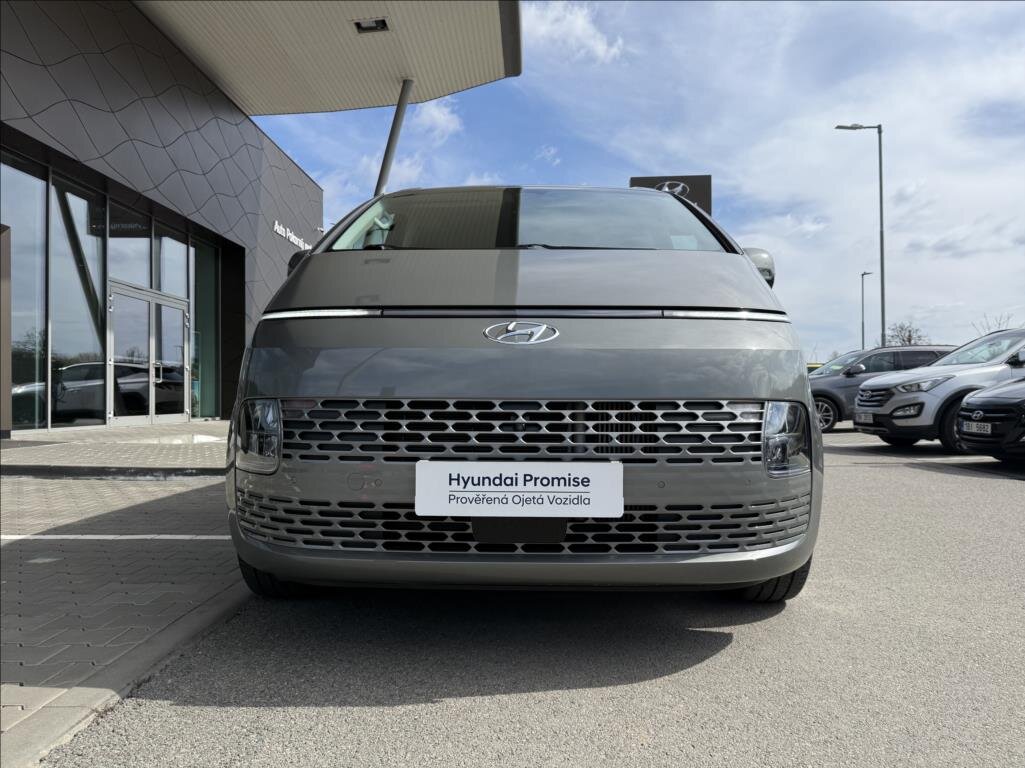 Hyundai Staria VAN / Minibus 2,2 l 130 kw