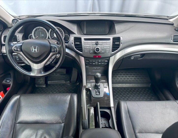 Honda Accord 17