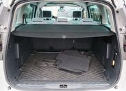 Peugeot 5008 MPV 2,0 l 120 kw