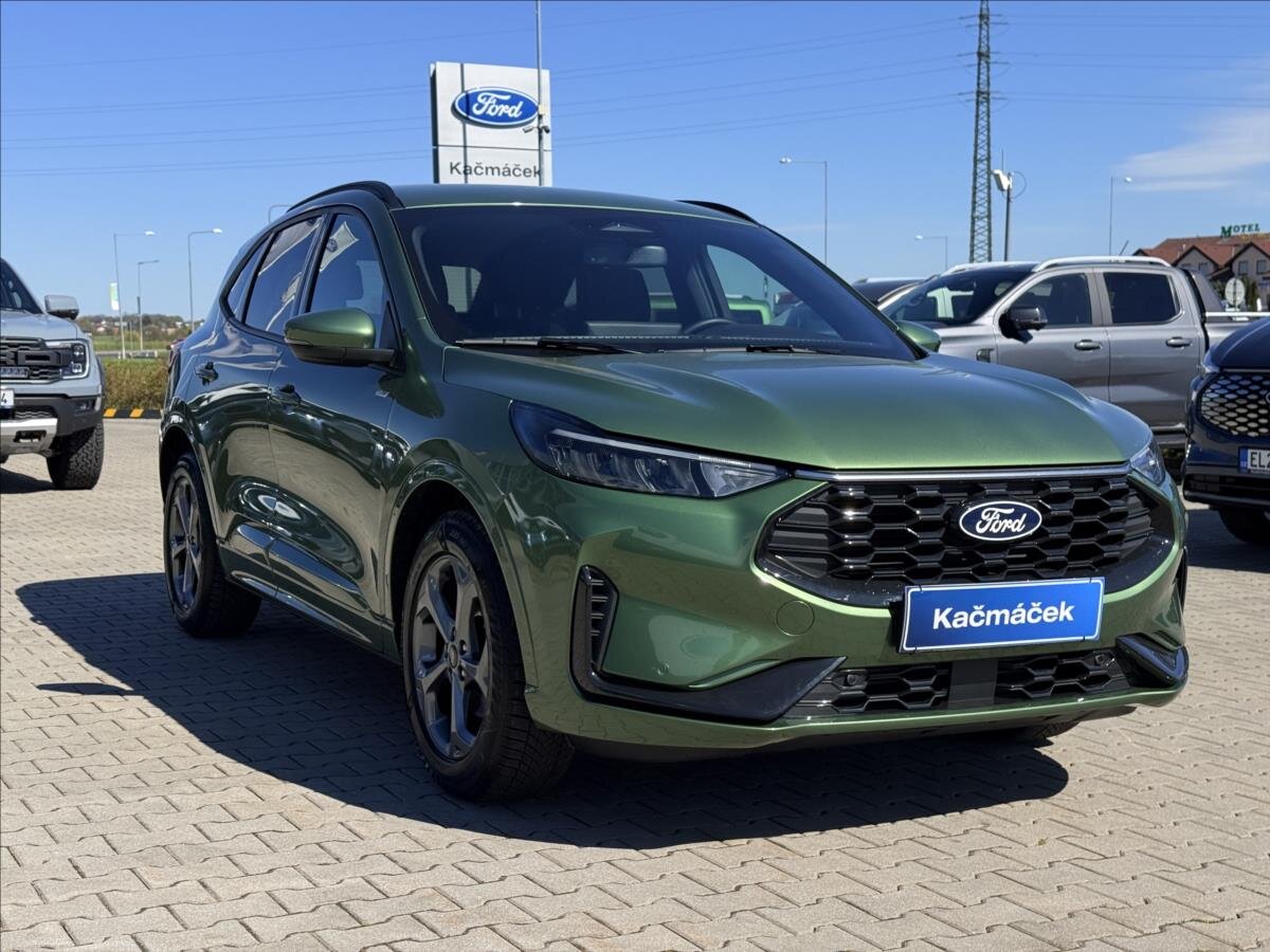 Ford Kuga SUV / Terénní 1,5 l 137 kw