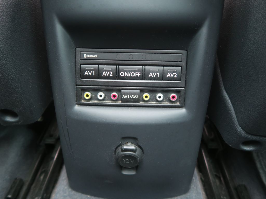 Peugeot 5008 MPV 2,0 l 120 kw