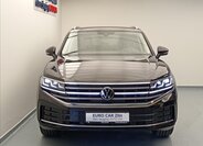 Volkswagen Touareg 2