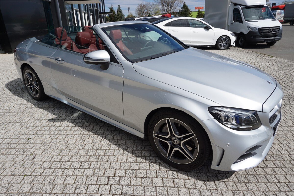 Mercedes-Benz Třídy C Kabriolet 2,0 l 190 kw
