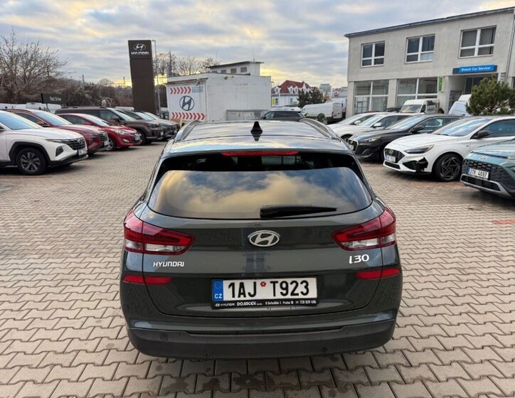 Hyundai i30 Kombi 1,5 l 71 kw