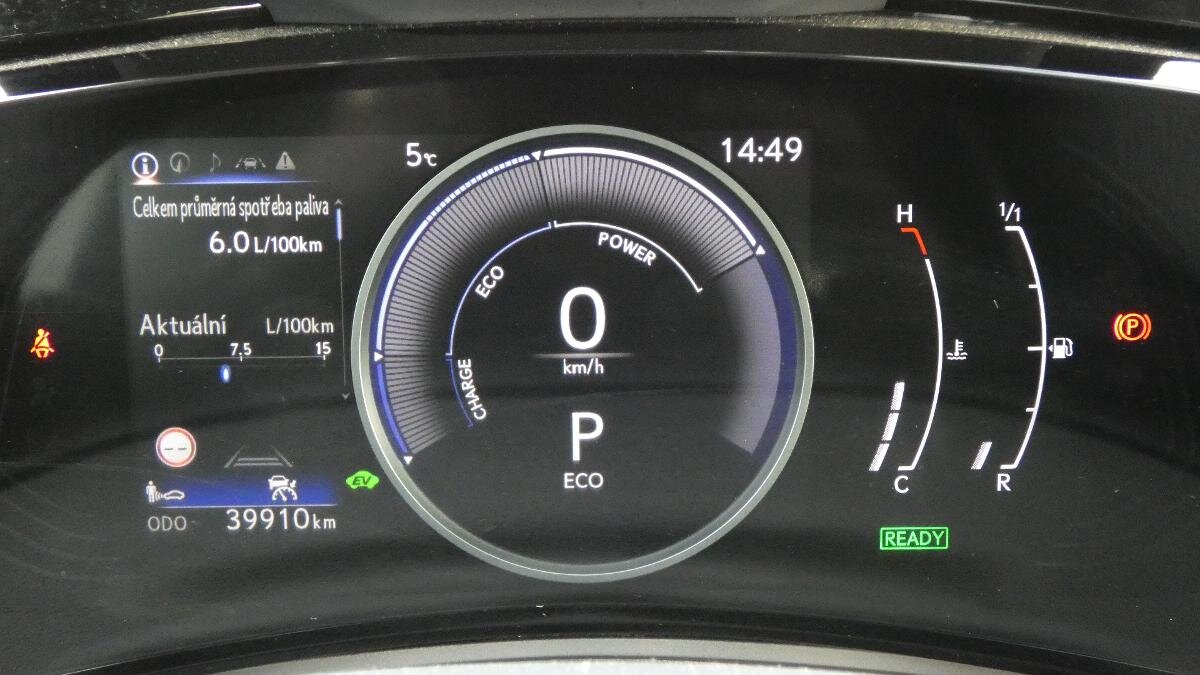 Lexus NX 350h SUV / Terénní 2,5 l 140 kw