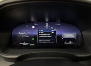 Toyota Yaris Cross 18