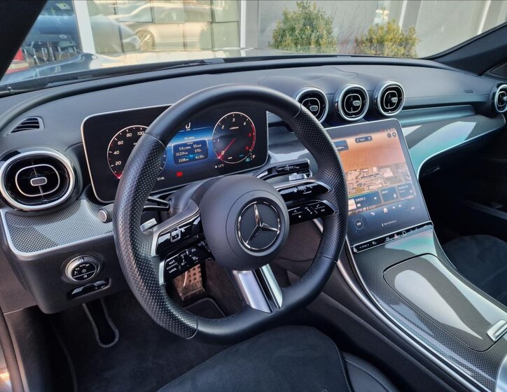 Mercedes-Benz Třídy C Sedan / Limuzína 2,0 l 147 kw