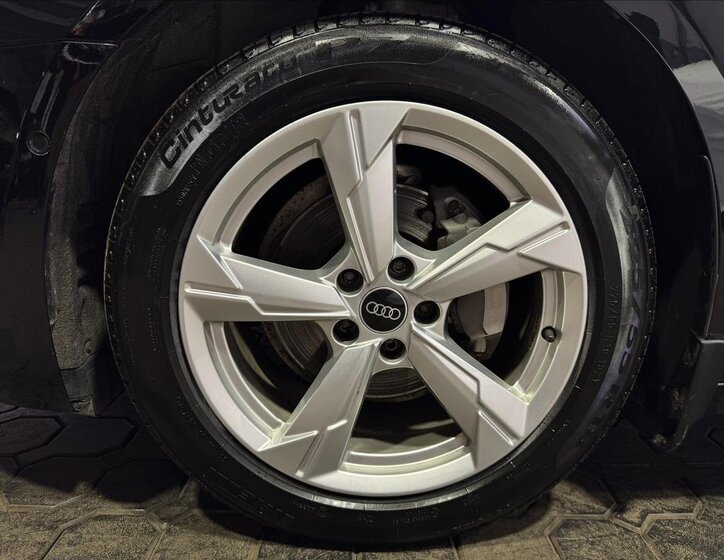 Audi A6 Kombi 2,0 l 150 kw