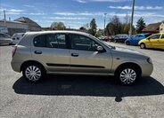 Nissan Almera Hatchback 1,5 l 72 kw