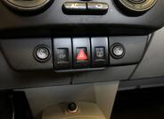 Volkswagen New Beetle 34