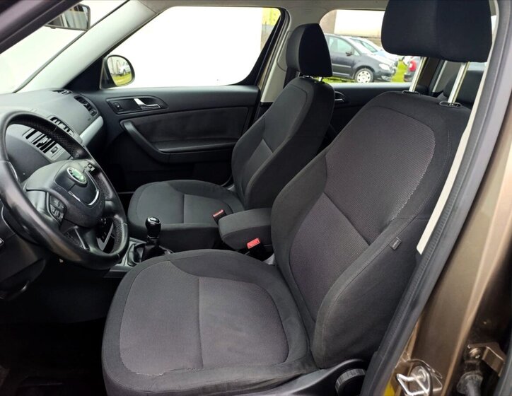 Škoda Yeti SUV / Terénní 1,6 l 77 kw