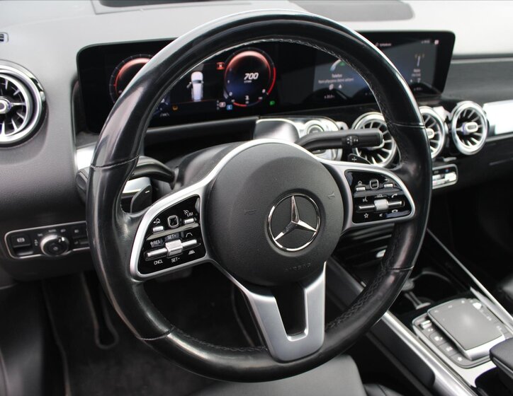 Mercedes-Benz GLB SUV 2,0 l 165 kw
