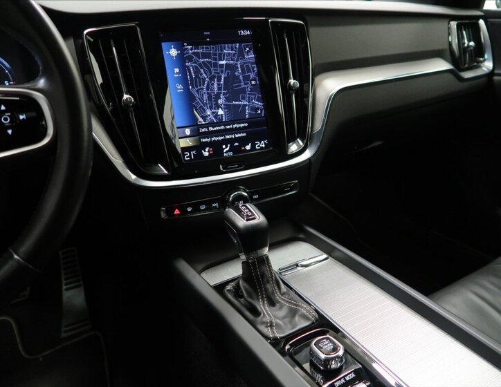 Volvo V60 Kombi 2,0 l 140 kw