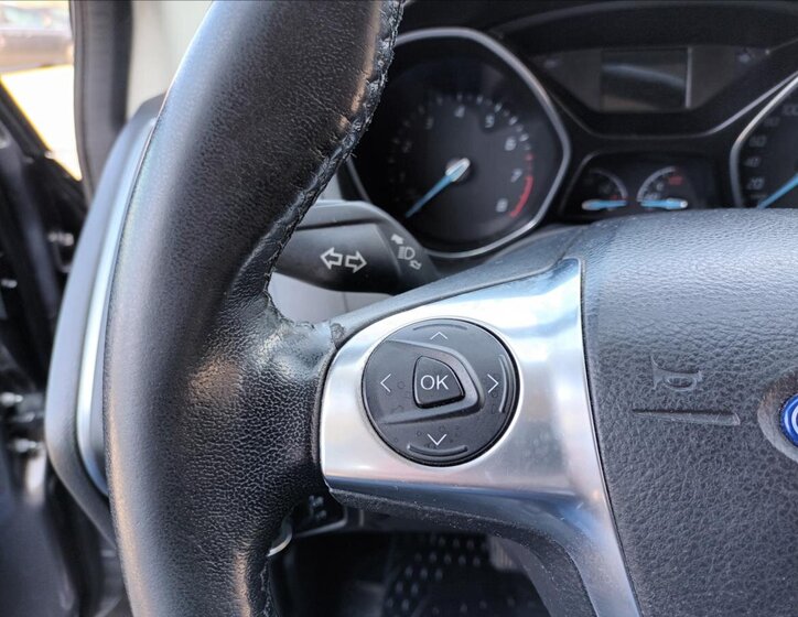 Ford Focus Kombi 998,0 92 kw