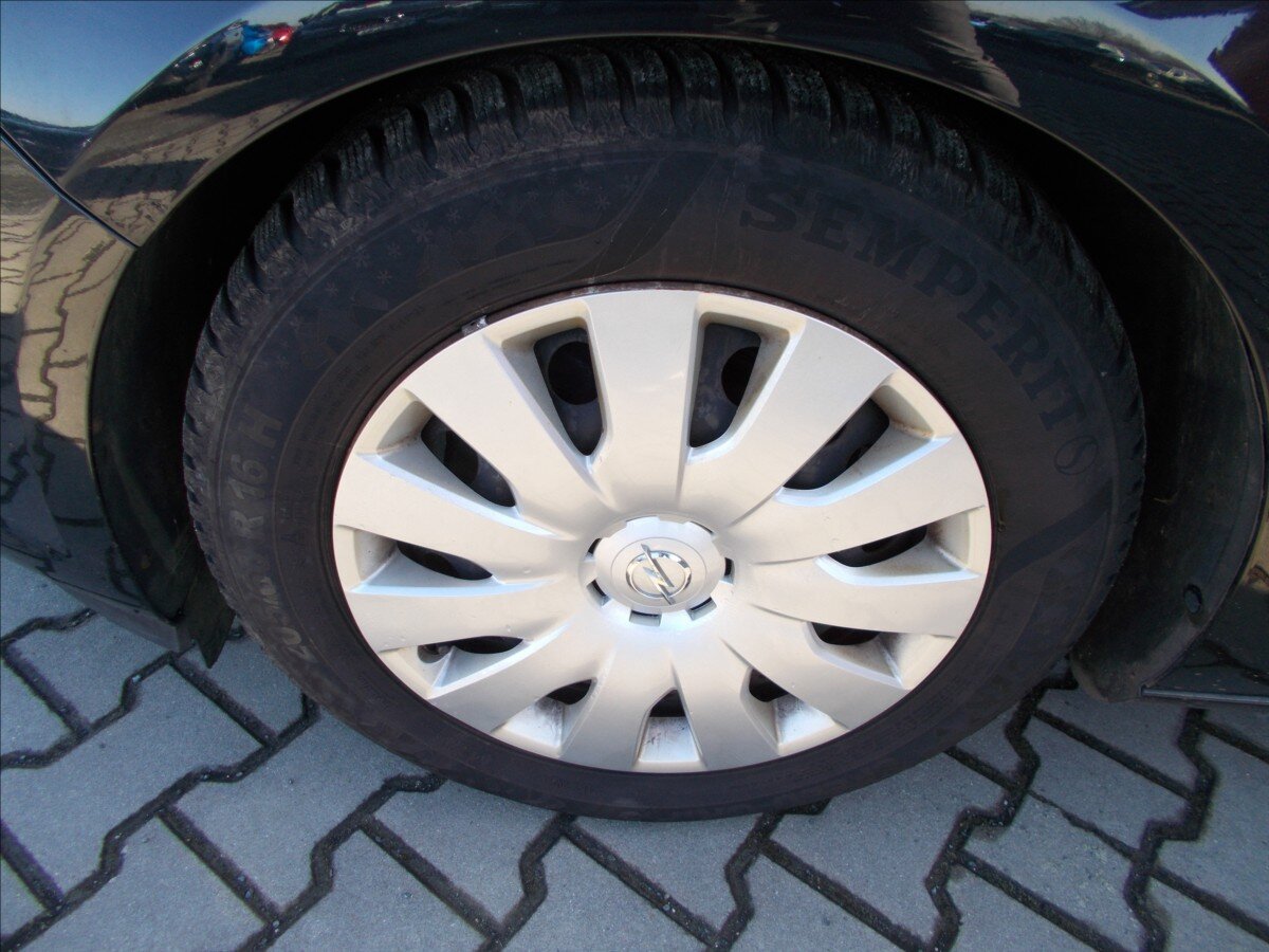 Opel Astra Sedan 1,4 l 103 kw