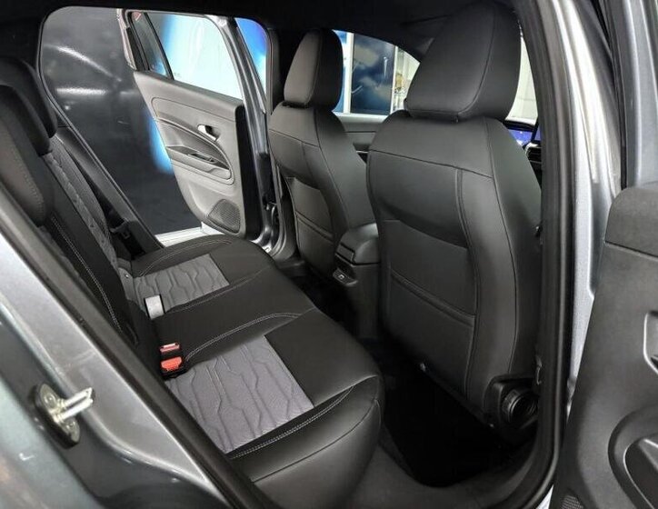 Jeep Avenger Ostatní 1,2 l 107 kw