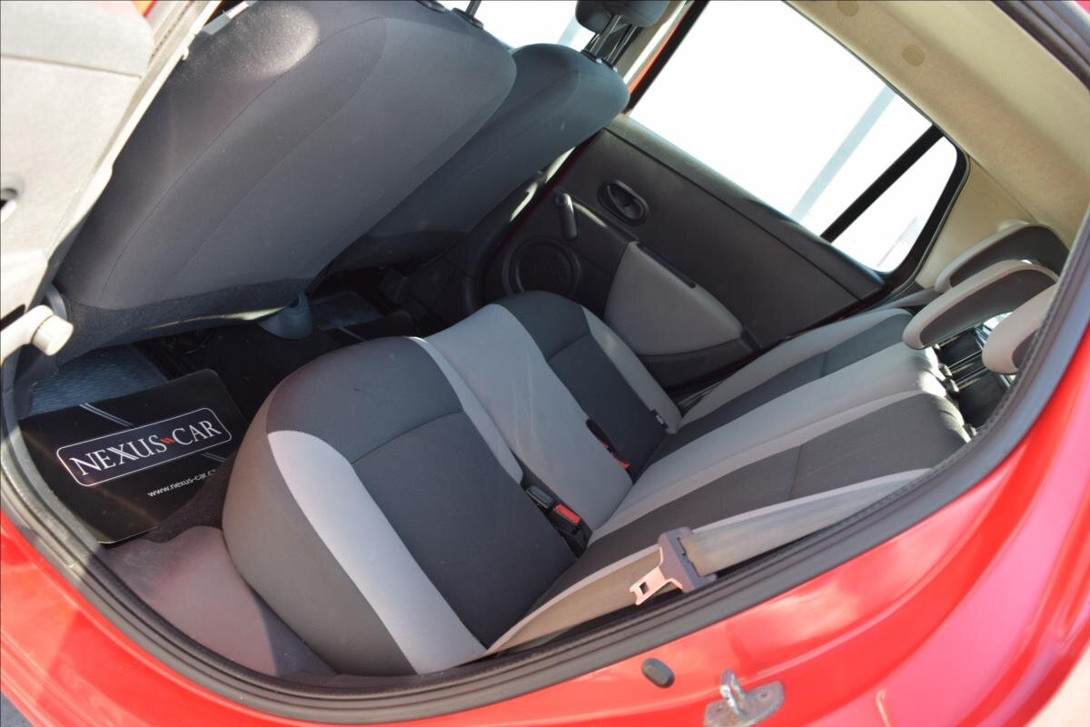 Renault Clio Kombi 1,1 l 74 kw