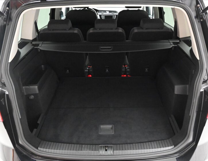 Volkswagen Touran MPV 1,6 l 85 kw