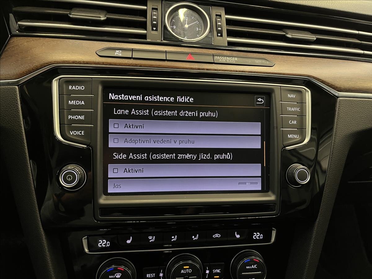 Volkswagen Passat Sedan 2,0 l 176 kw