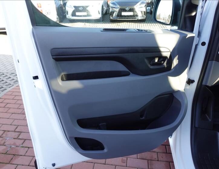 Toyota ProAce Verso 15