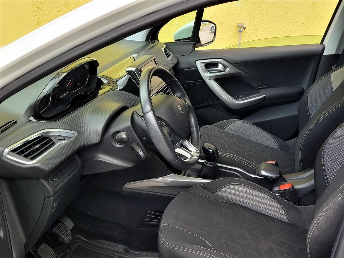 Peugeot 2008 SUV / Terénní 1,2 l 60 kw