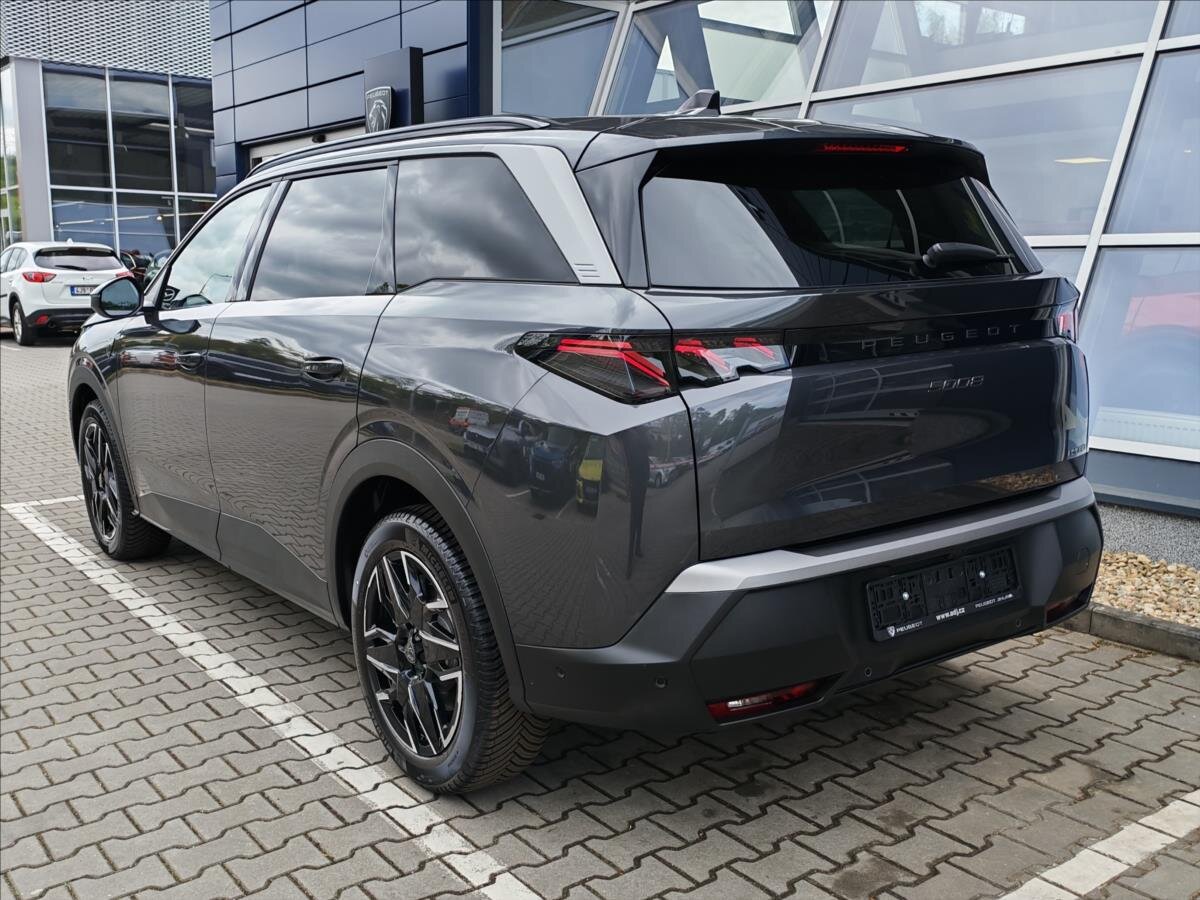 Peugeot 5008 SUV / Terénní 1,2 l 107 kw