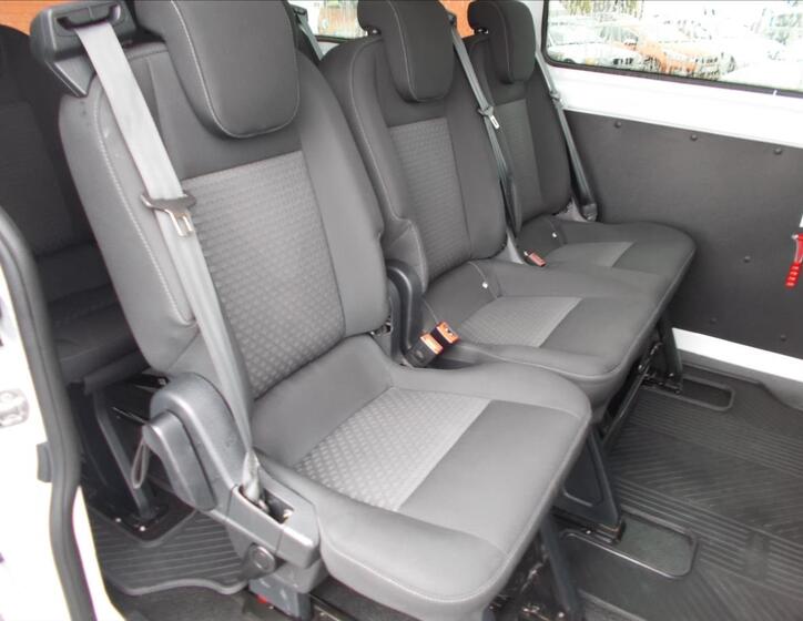 Ford Transit Custom 23