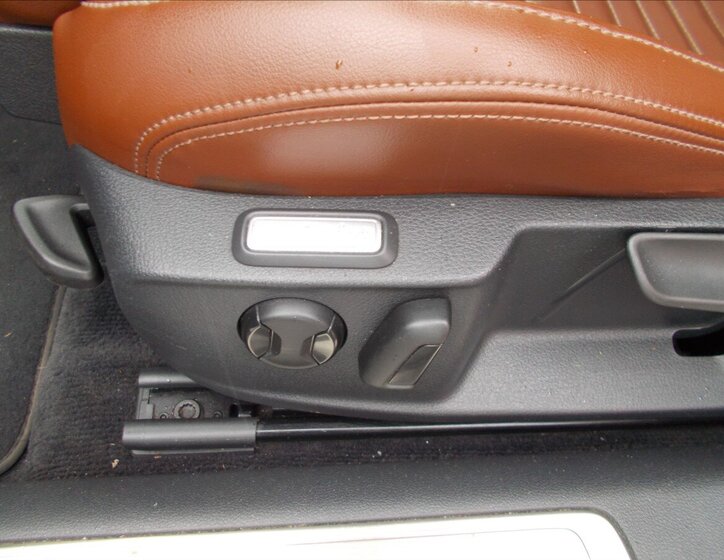 Volkswagen Passat Kombi 1,4 l 110 kw