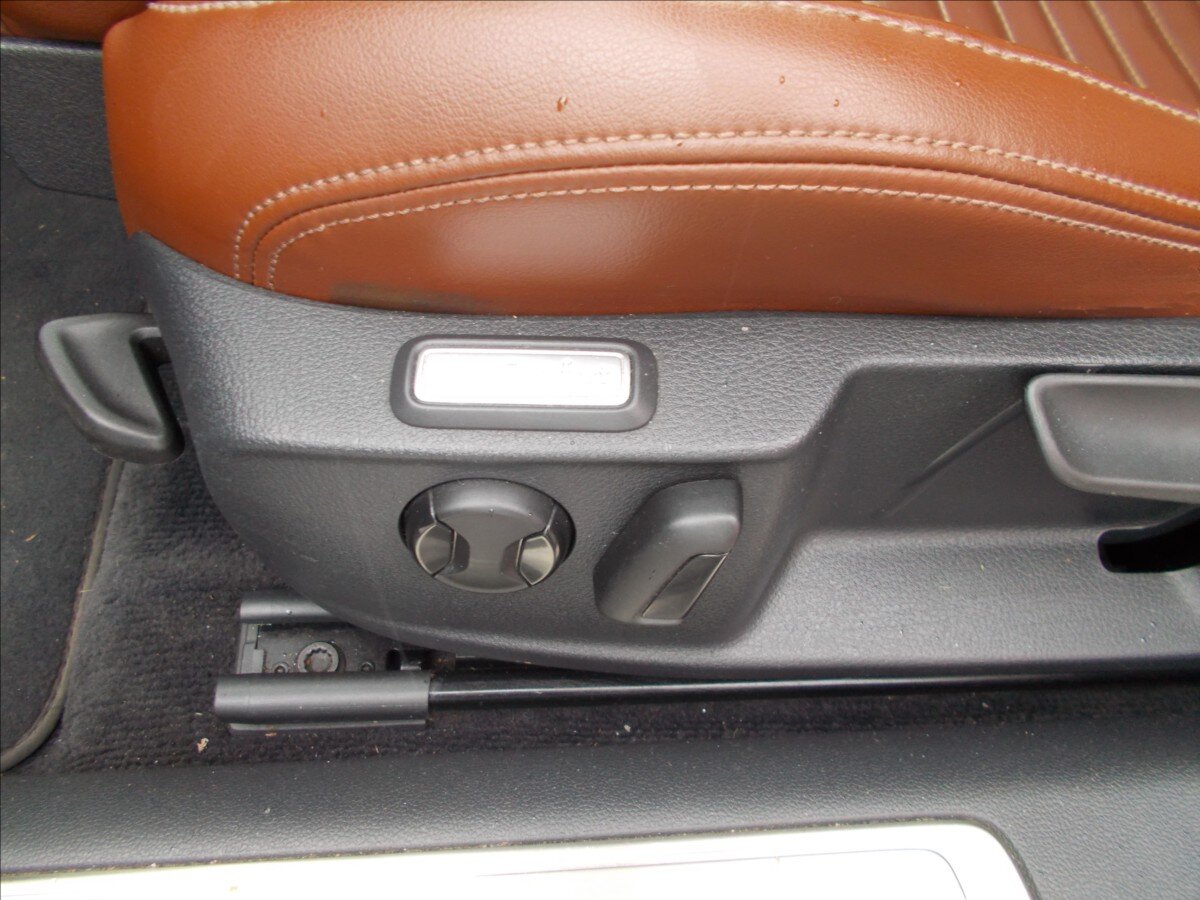 Volkswagen Passat Kombi 1,4 l 110 kw