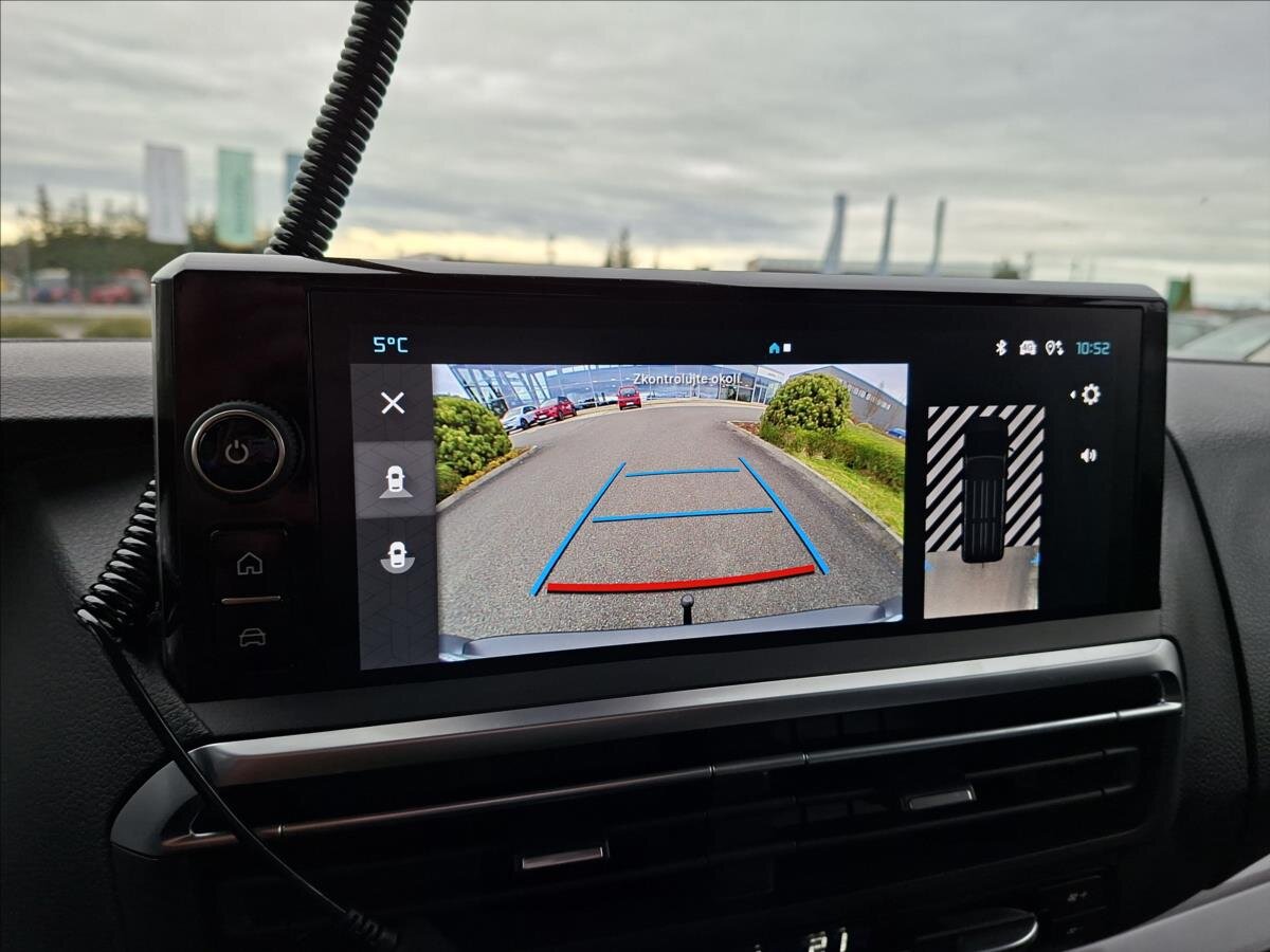 Citroën SpaceTourer MPV 2,0 l 130 kw