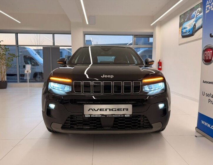 Jeep Avenger Hatchback 1,2 l 74 kw