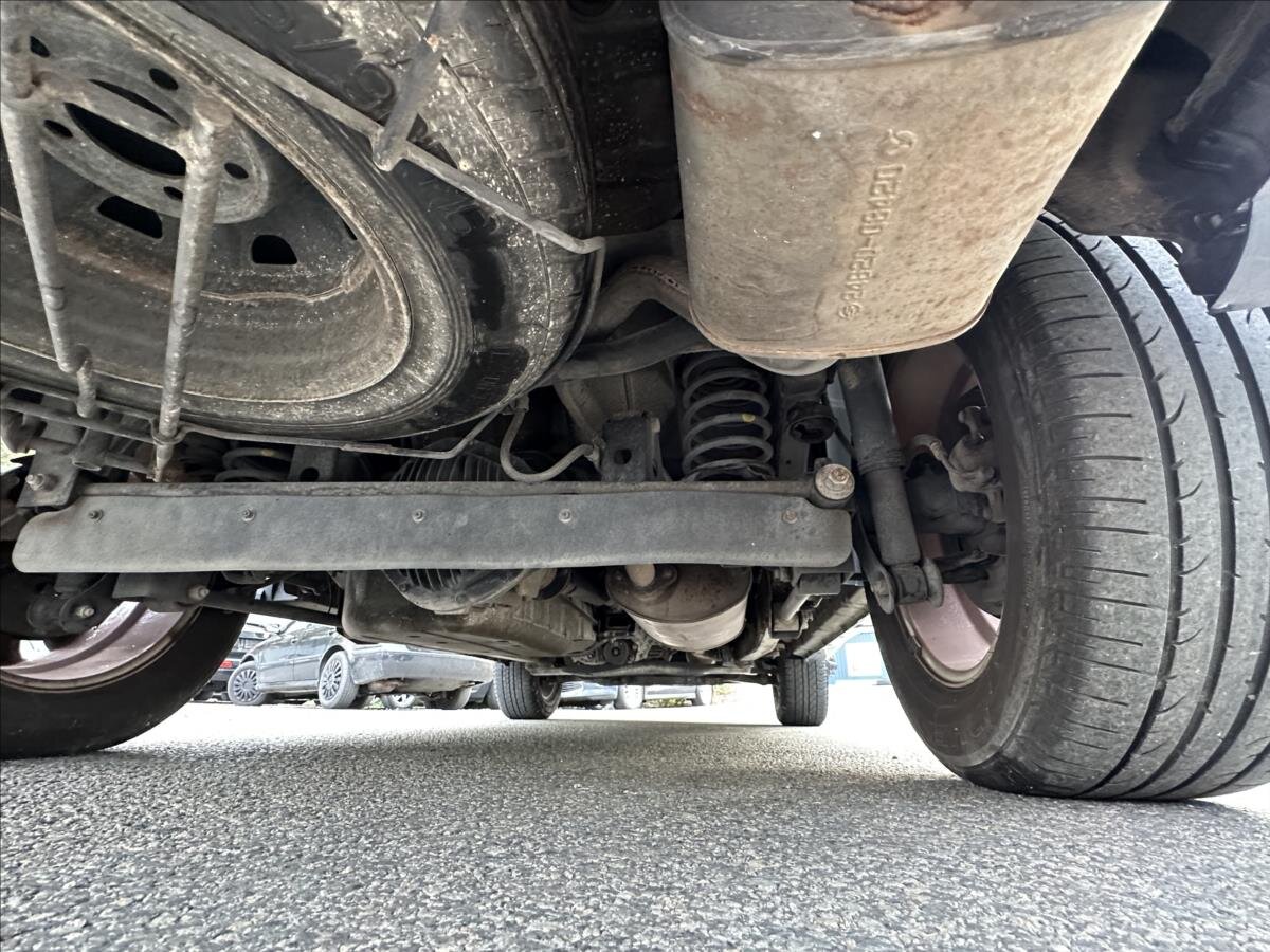 SsangYong Kyron SUV 2,0 l 104 kw