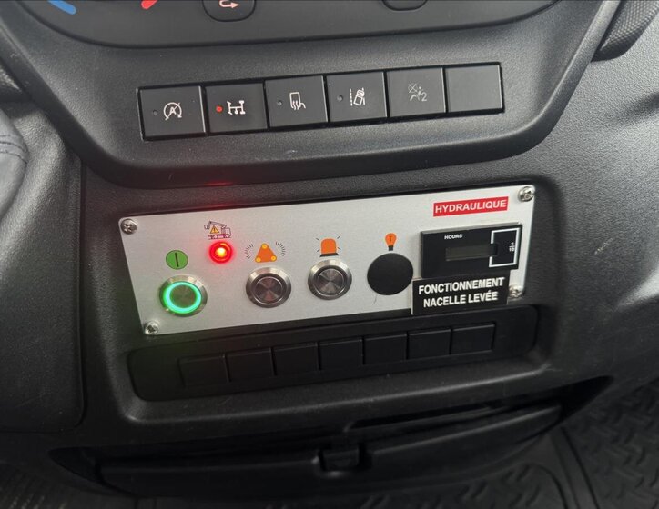 Iveco Daily Ostatní 2,3 l 100 kw