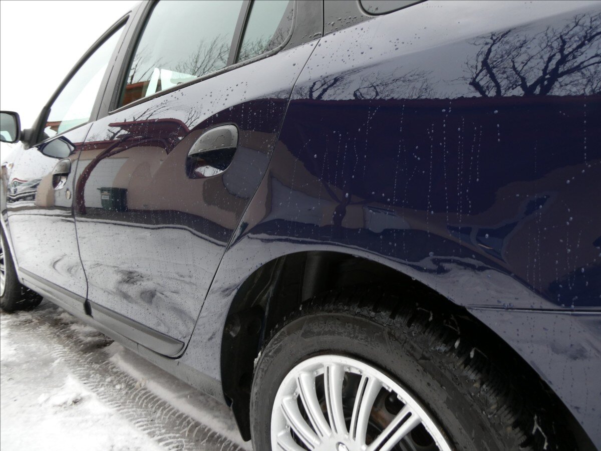 Dacia Logan Kombi 1,1 l 54 kw