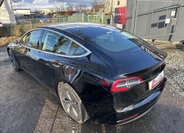 Tesla Model 3 Sedan / Limuzína 0,0 239 kw