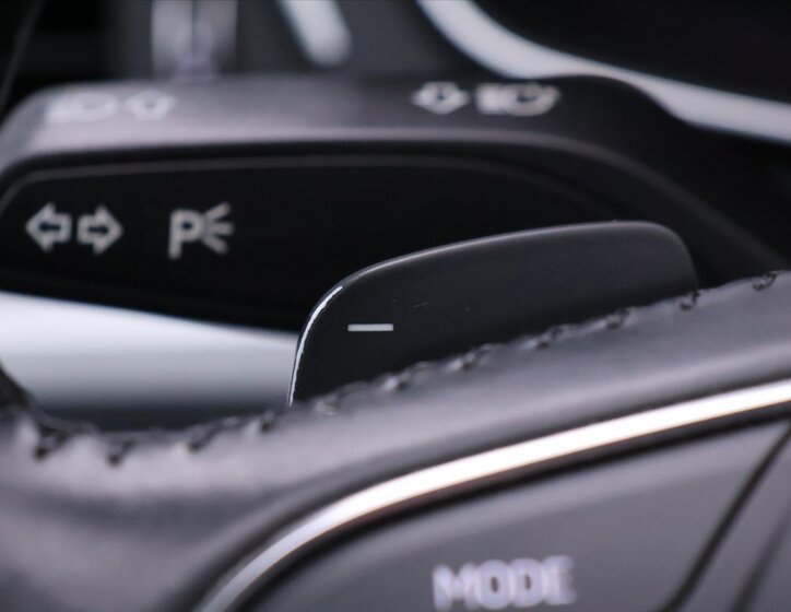 Audi A4 Kombi 2,0 l 140 kw