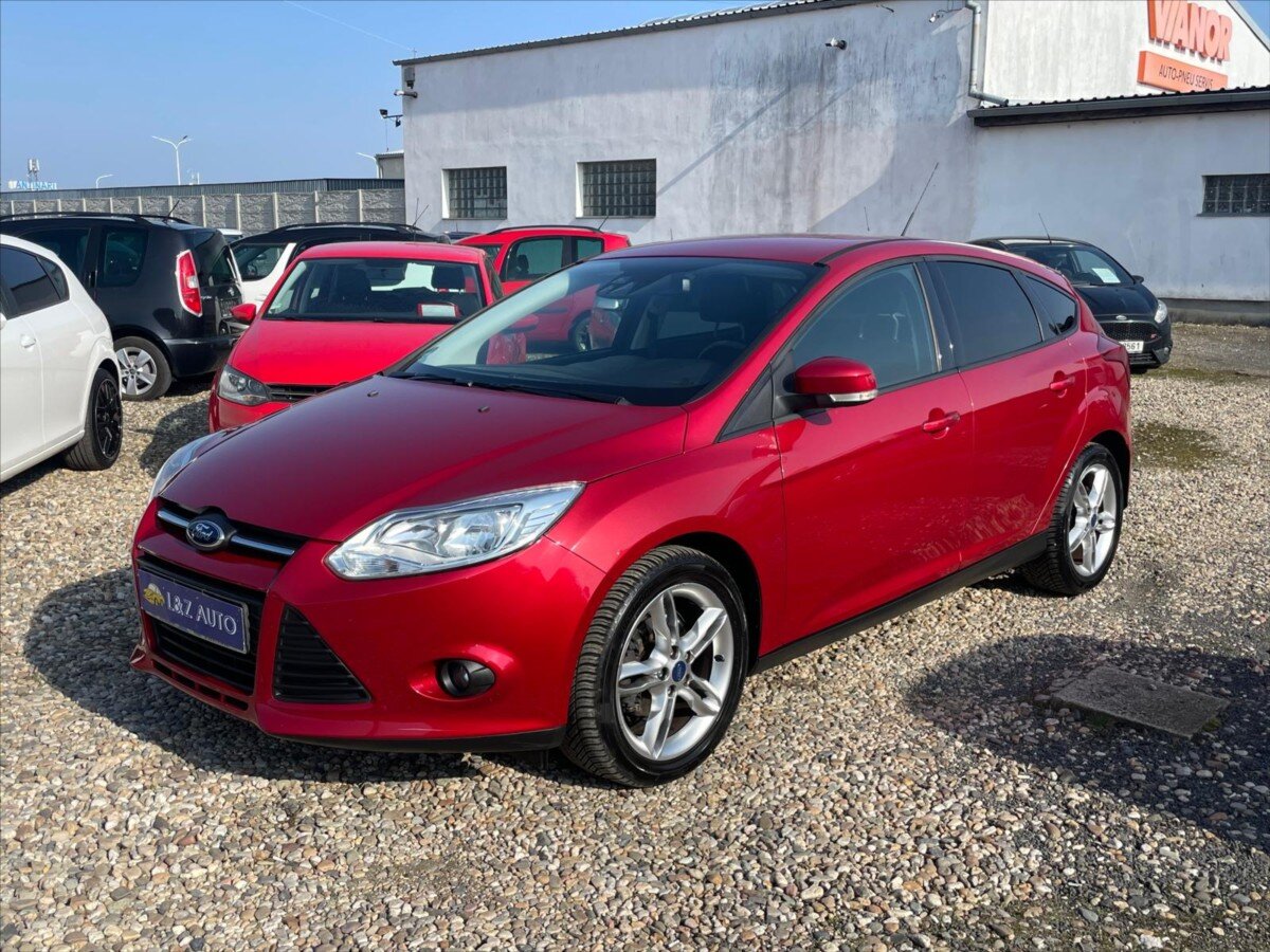 Ford Focus Hatchback 998,0 92 kw